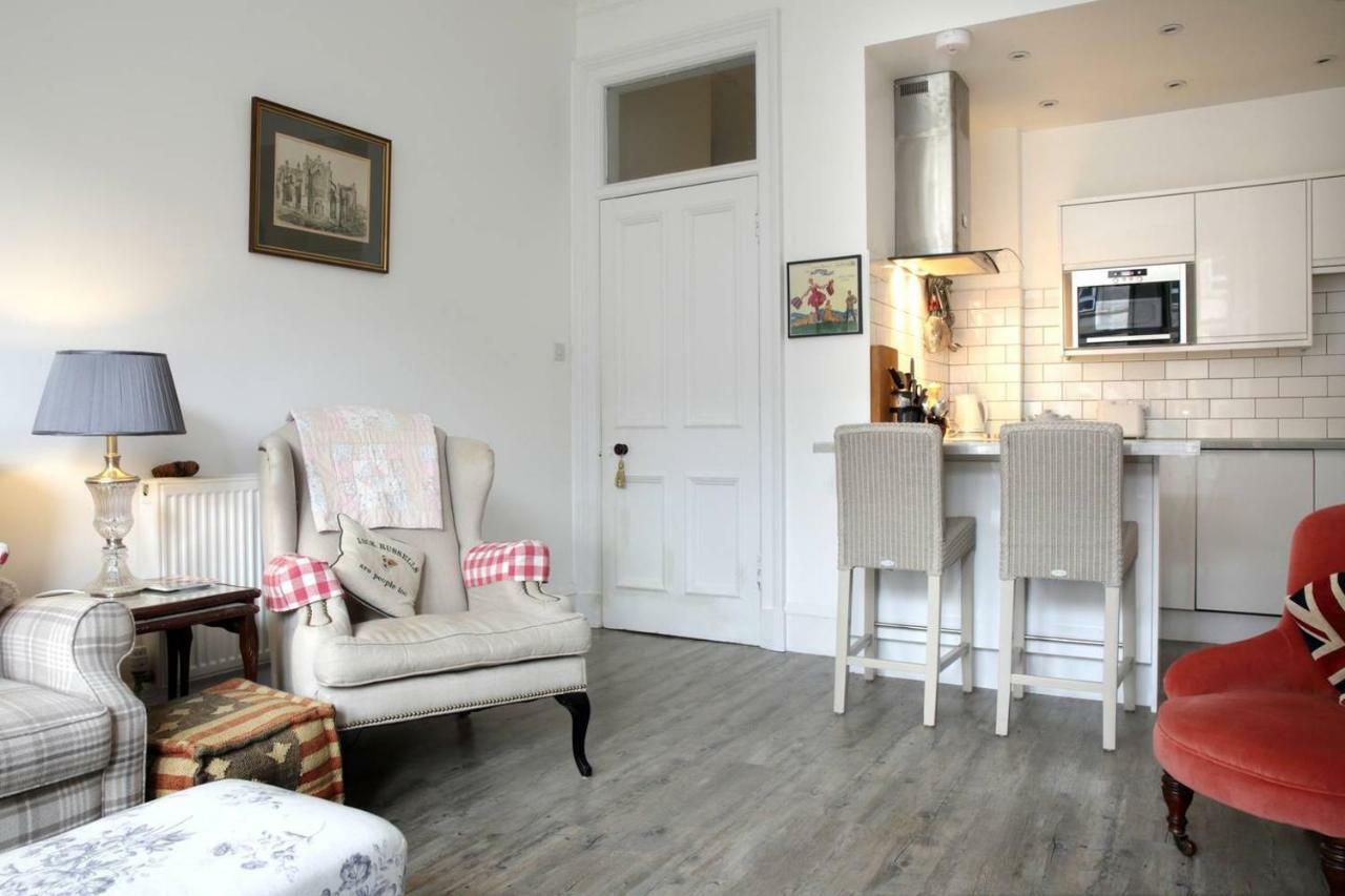 5 Star Beautiful & Vintage, Spacious Apt In Chic Location! Edynburg Zewnętrze zdjęcie